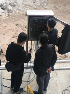 Casos de galvanoplastia, impresión y teñido base profesional en Mayong Town