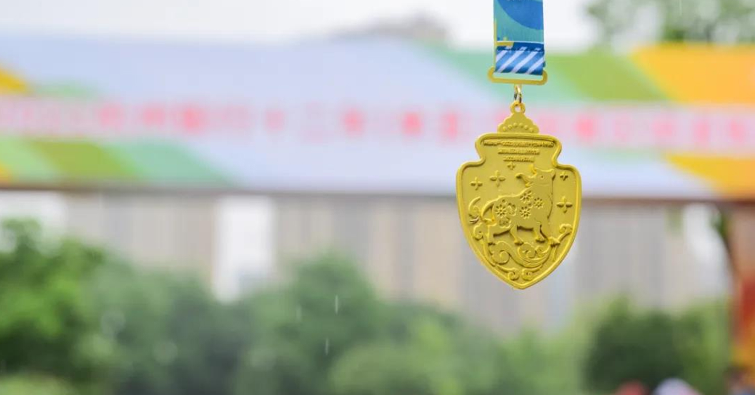 Fortalecer el cuerpo y la mente: los atletas de Supmea participaron en la conferencia de senderos de Hangzhou Greenway