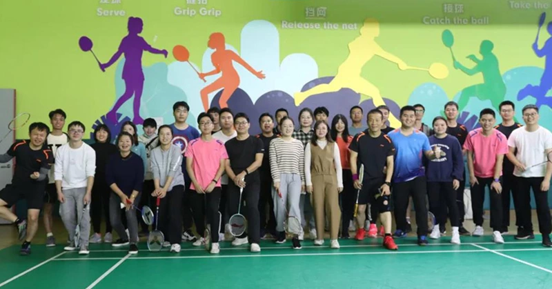 Supmea veranstaltet Badminton-Wettbewerb