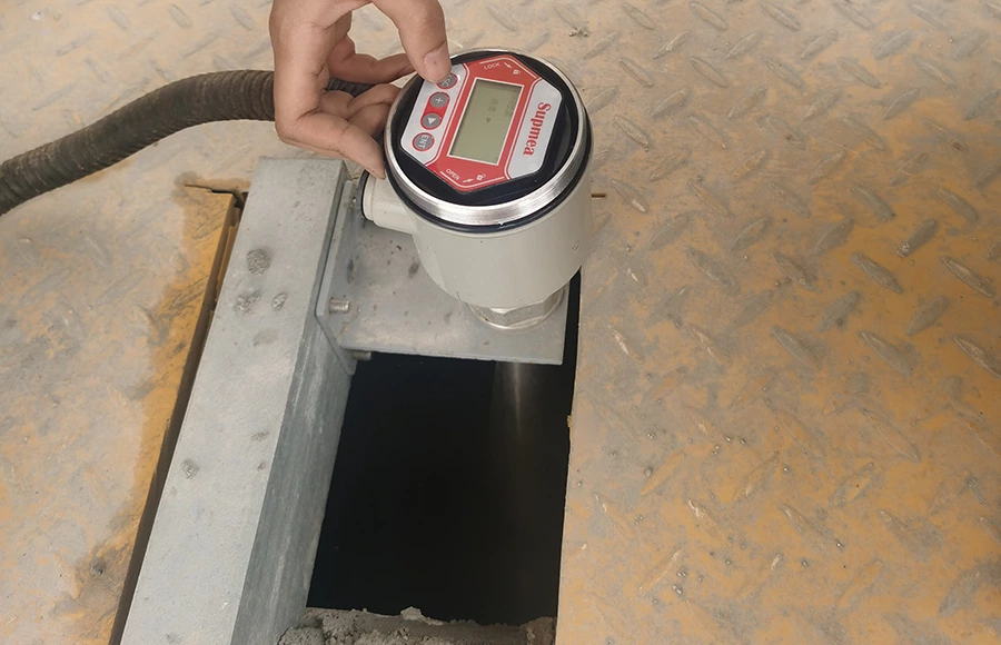 Pemancar level radar Supmea