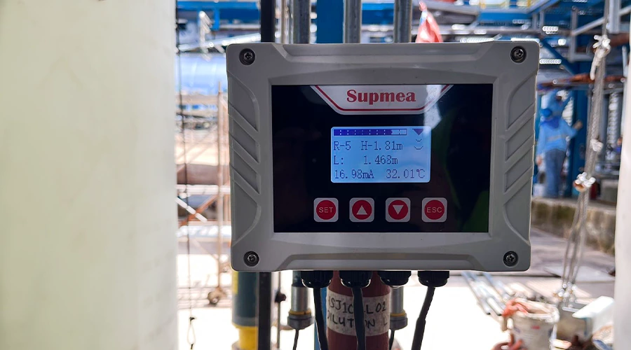 sensor level ultrasonik digunakan untuk mengukur level cairan di tangki